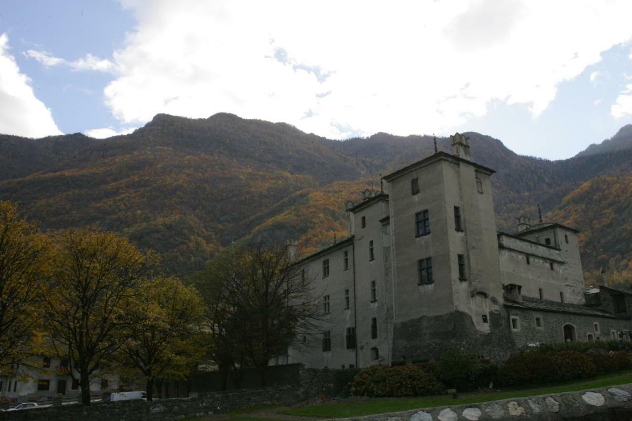 Maison Cassius Issogne Экстерьер фото